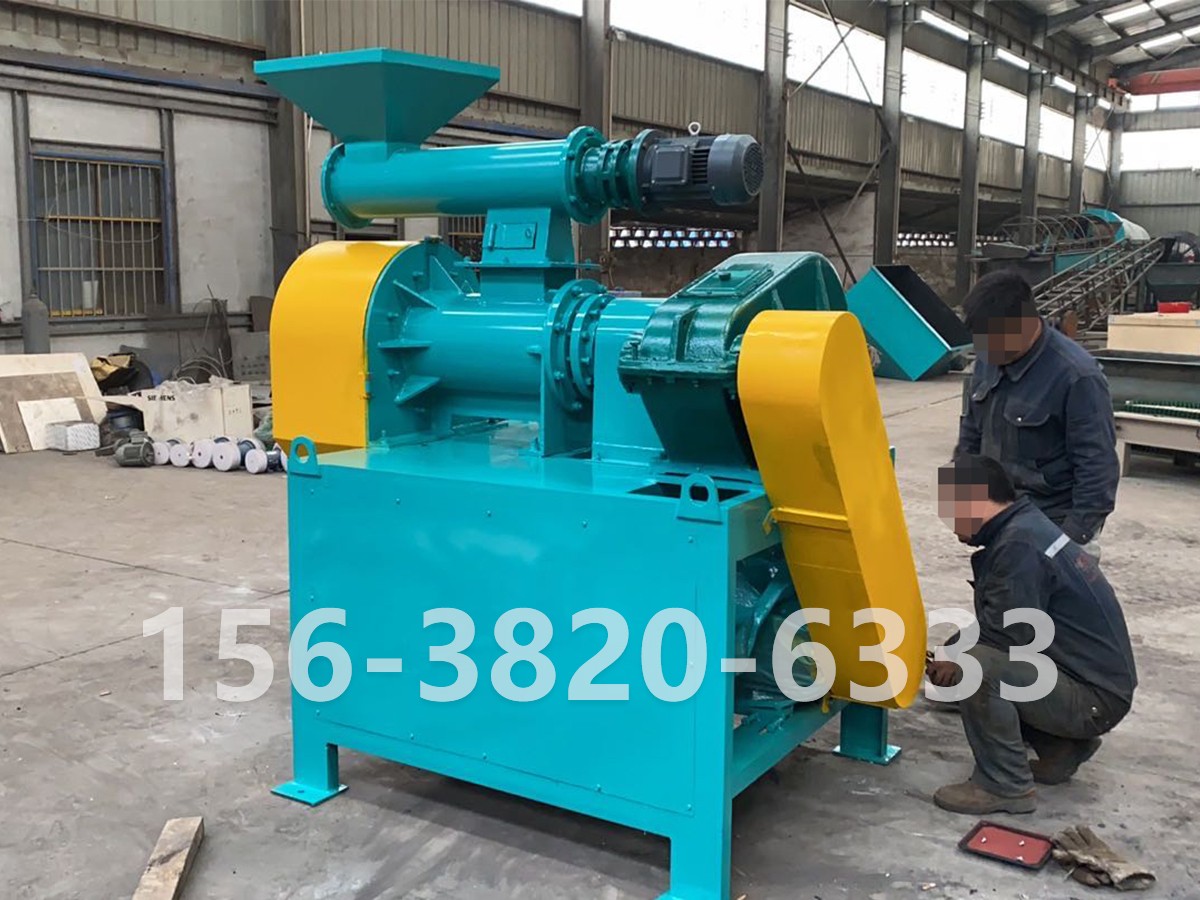 雙模擠壓造粒機(jī) 雙模擠壓造粒機(jī)